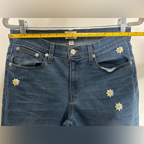 J. Crew Slim Boyfriend Jeans Size 27 Daisy Embroidery - Picture 12 of 15